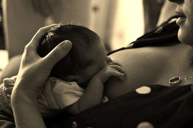 Breastfeeding and Baby Teeth: What Every Mom Should Know