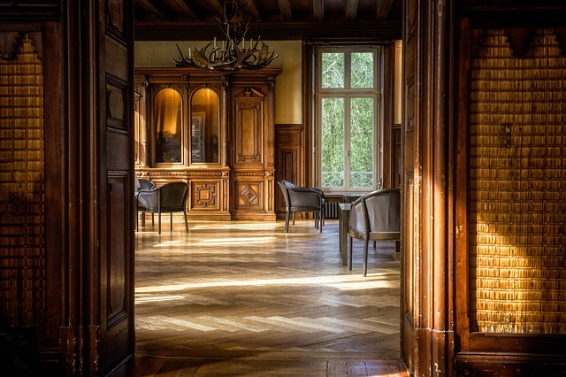What’s the Best Way to Maintain Parquet Flooring for Long-Lasting Use?