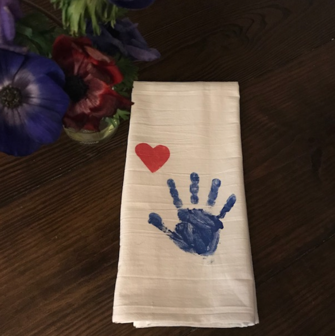 handprint towel diy gifts