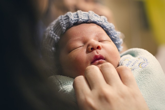 What You Need to Know about Hiring a Baby Nurse in NYC