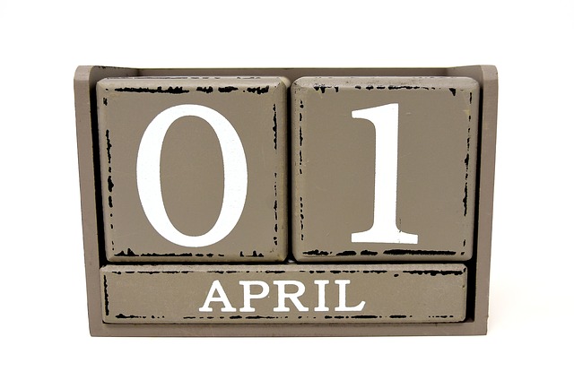 April 1 block calendar