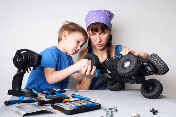 Things Your Kids Can Do if They Want To Work on Cars