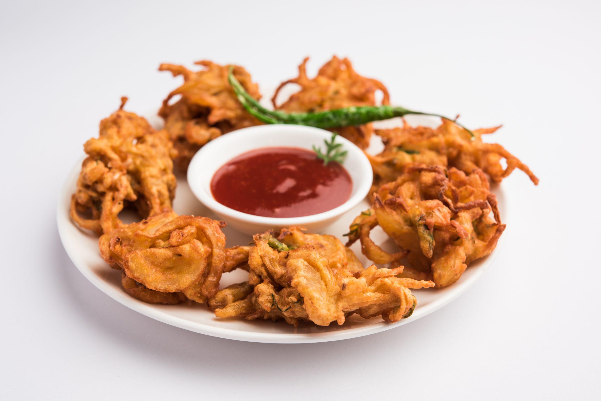 Onion Bhaji Cooking with Sujaya, Indian Cooking for Beginners