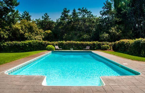 4 Reasons Why the Shape of Your Pool Matters