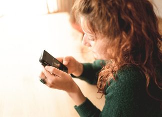 More Realistic Content May Reduce Social Media Harms for New Moms